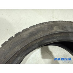 Renault - Clio - Winter tyre