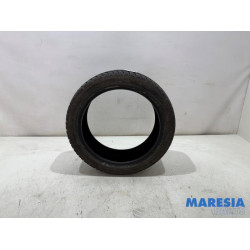 Renault - Clio - Winter tyre