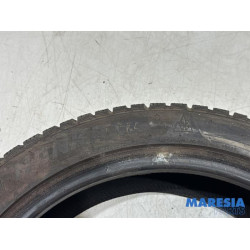 Renault - Clio - Winter tyre