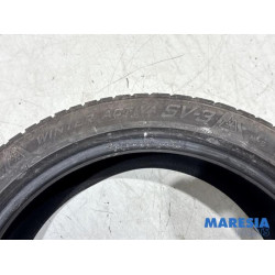 Renault - Clio - Winter tyre