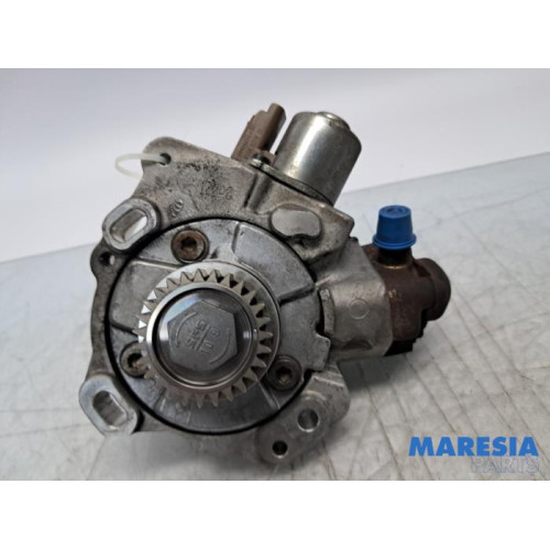 Opel - Vivaro - Kraftstoffpumpe Mechanisch