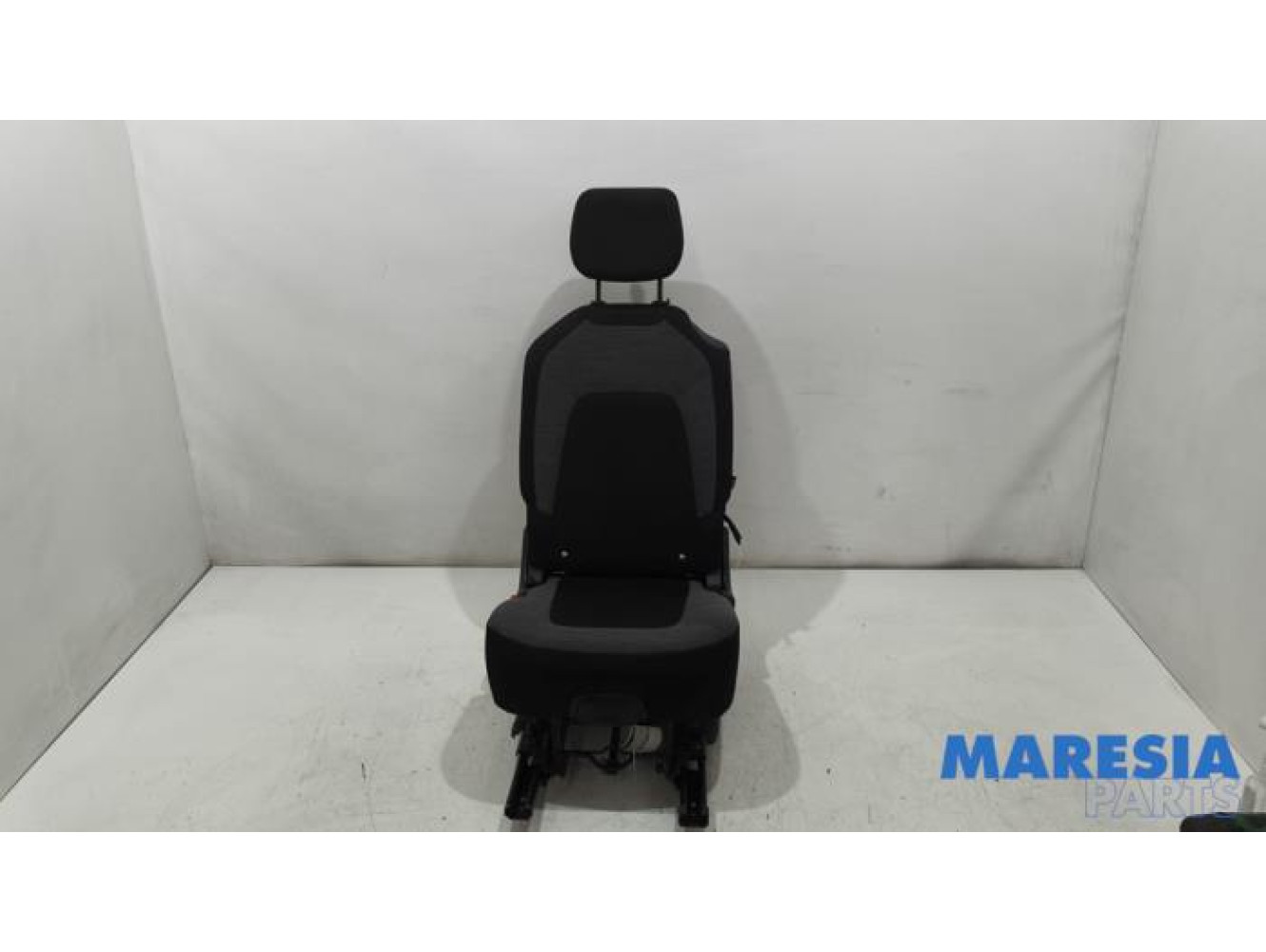 Citroen - C4 Grand Picasso - Rear seat