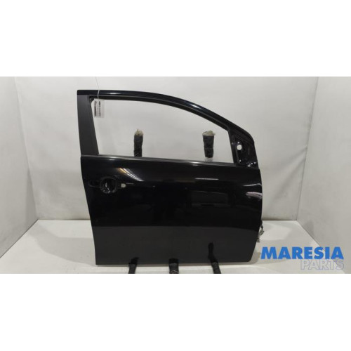 Peugeot - 108 - Front door 4-door, right