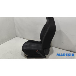 Peugeot - 108 - Siège droit