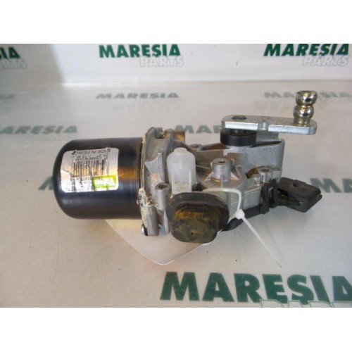 Renault - Megane - Front wiper motor