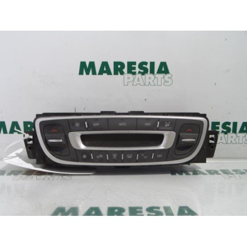 Renault - Megane - Panneau de commandes chauffage
