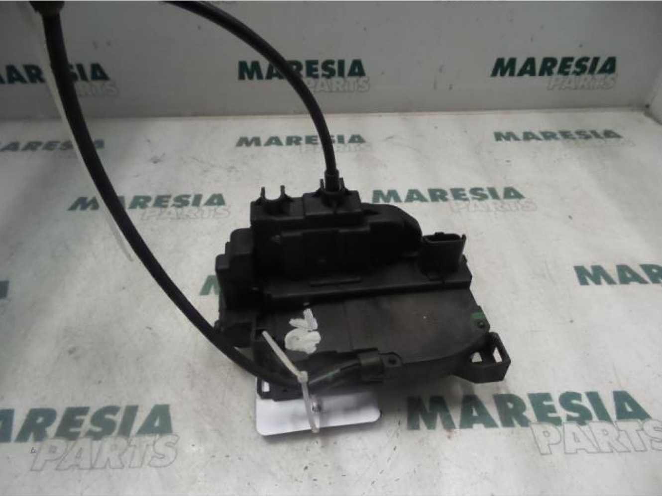 Renault - Megane - Front door lock mechanism 4-door, right