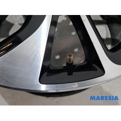 Renault - Megane - Wheel