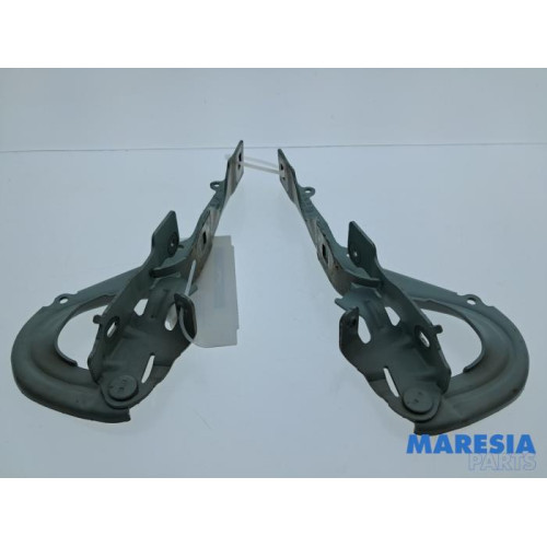 Citroen - C3 - Charnière capot