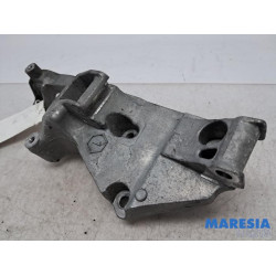 Opel - Mokka - Dynamosteun boven