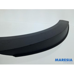 Opel - Mokka - Wielrand achter