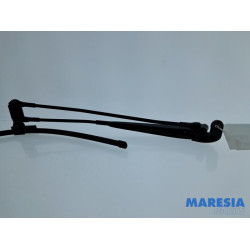 Peugeot - 108 - Front wiper arm