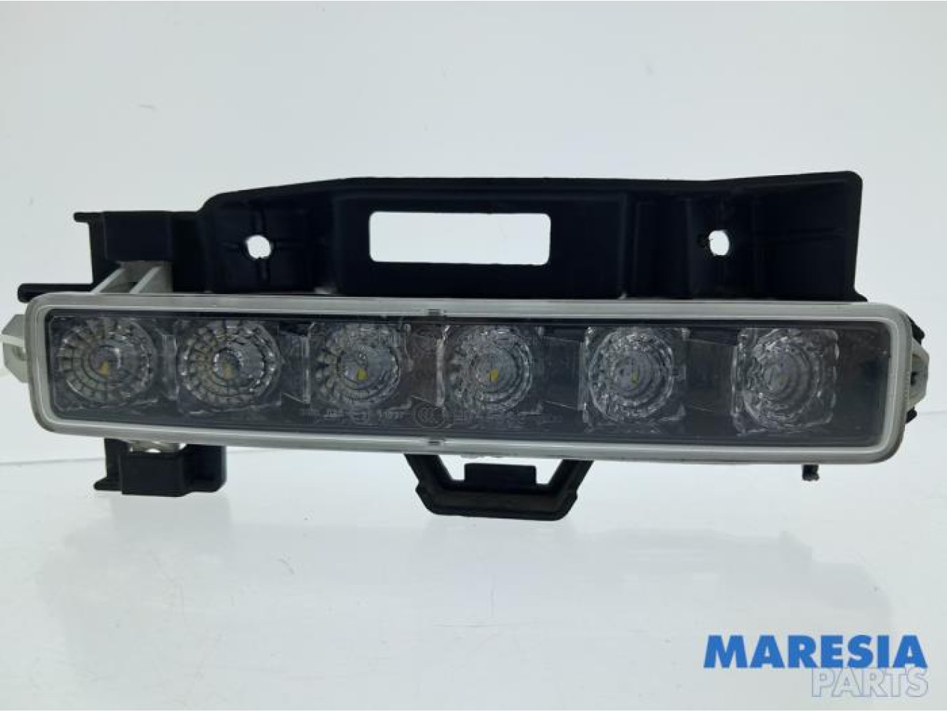 Peugeot - 108 - Tageslicht rechts