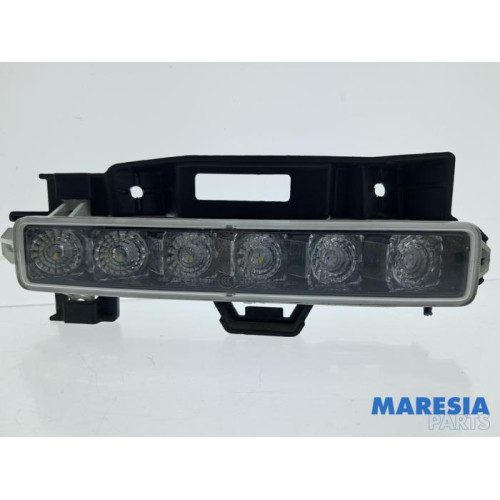 Peugeot - 108 - Tageslicht rechts