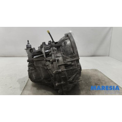 Renault - Trafic - Versnellingsbak