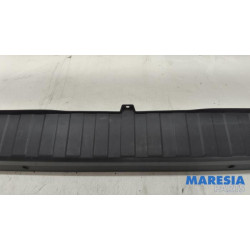 Renault - Trafic - Pare-chocs arrière