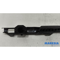 Renault - Trafic - Stoßstangeträger hinten