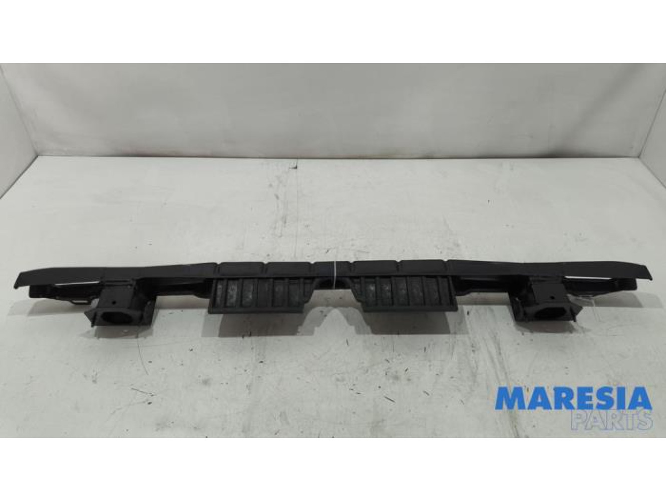 Renault - Trafic - Stoßstangeträger hinten