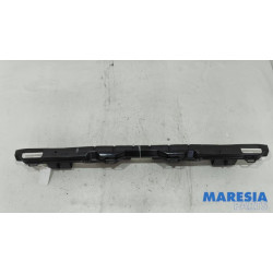 Renault - Trafic - Stoßstangeträger hinten