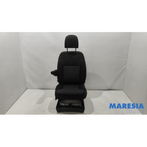 Renault - Trafic - Stoel links