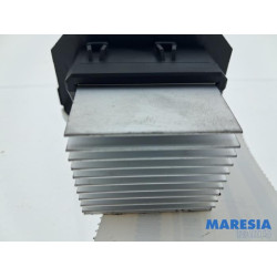 Peugeot - 108 - Kachel Weerstand