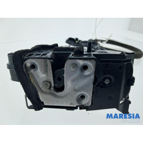 Renault - Captur - Deurslot Mechaniek 4Deurs links-achter