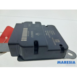 Renault - Captur - Airbag Modul