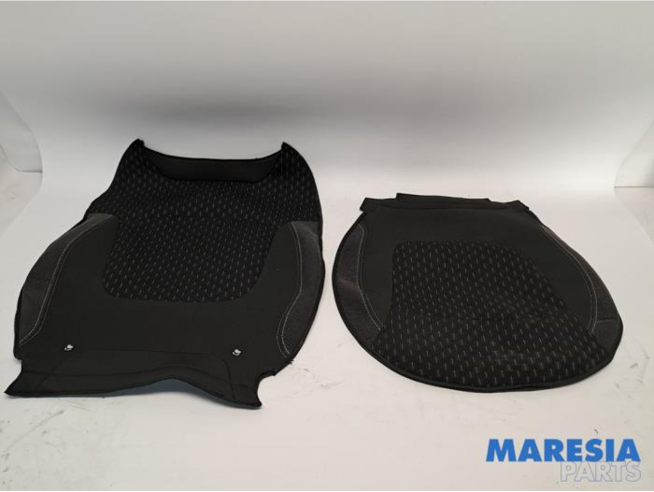 Renault - Captur - Seat upholstery, left