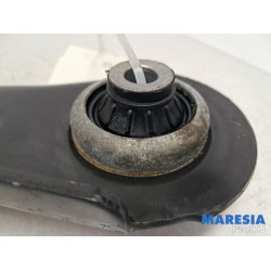 Renault - Captur - Draagarm onder links-voor