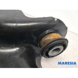 Renault - Captur - Draagarm onder links-voor