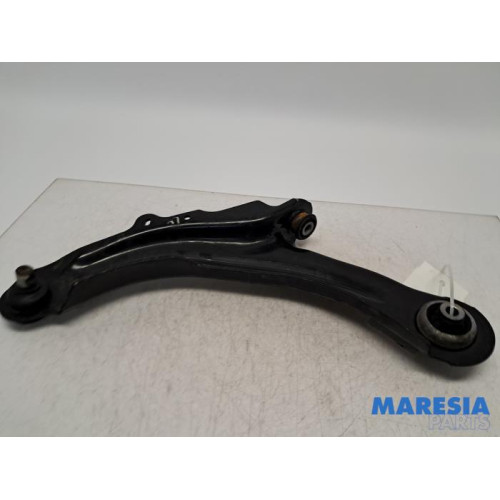 Renault - Captur - Draagarm onder links-voor