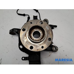 Renault - Captur - Fusee rechts-voor