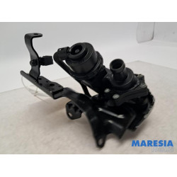 Renault - Captur - Water pump
