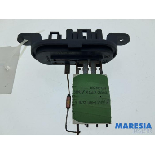 Renault - Master - Kachel Weerstand