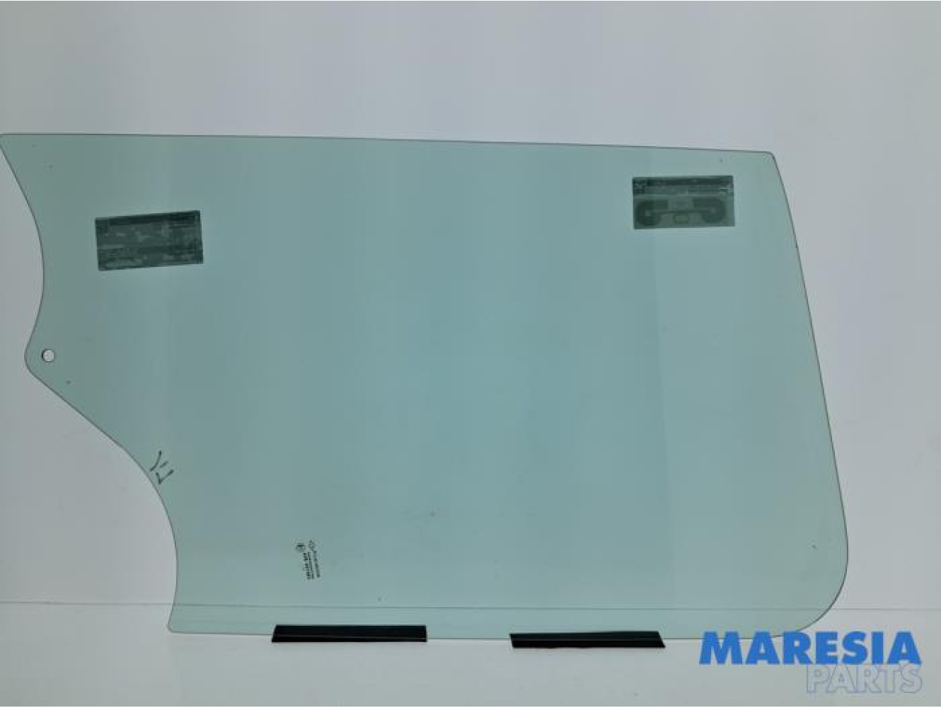 Renault - Master - Türscheibe 2-türig links