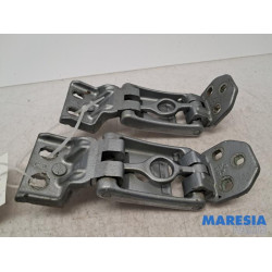 Renault - Master - Charnière porte arrière gauche