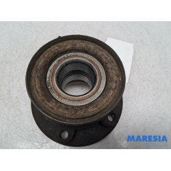 Renault - Master - Wielnaaf achter