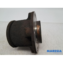 Renault - Master - Wielnaaf achter