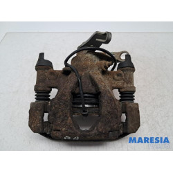 Renault - Master - Remklauw (Tang) rechts-achter