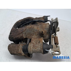 Renault - Master - Remklauw (Tang) rechts-achter