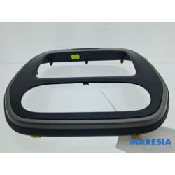 Renault - Captur - Radioblende