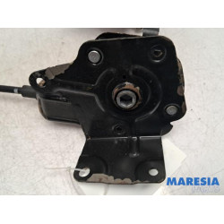 Renault - Master - Mécanique de levage roue de secours