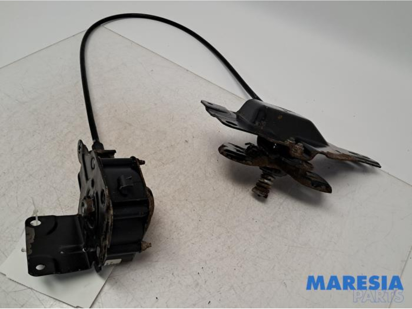 Renault - Master - Mécanique de levage roue de secours