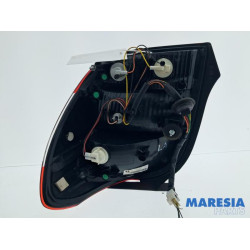 Peugeot - 108 - Feu arrière gauche