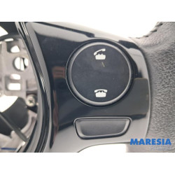 Peugeot - 108 - Steering wheel