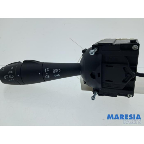 Renault - Captur - Licht Schalter