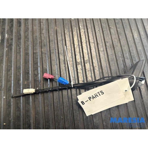Citroen - C4 Grand Picasso - Antenne