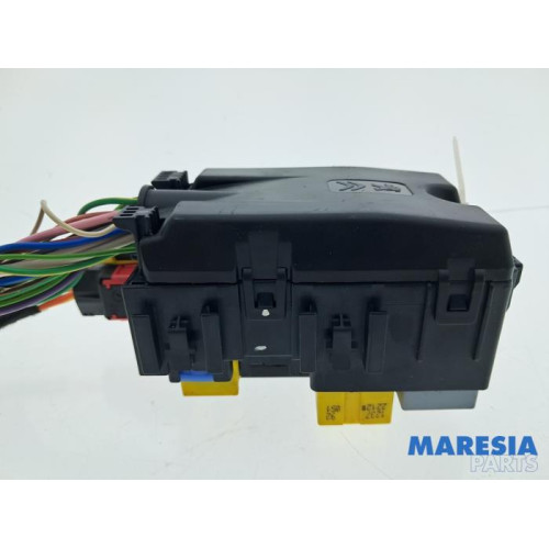 Citroen - C4 Grand Picasso - Fuse box