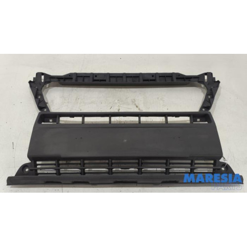Peugeot - Boxer - Bumperdeel midden-voor