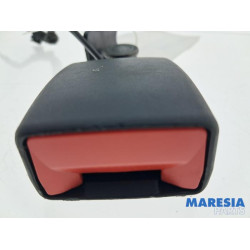 Opel - Mokka - Insertion ceinture de sécurité arrière gauche